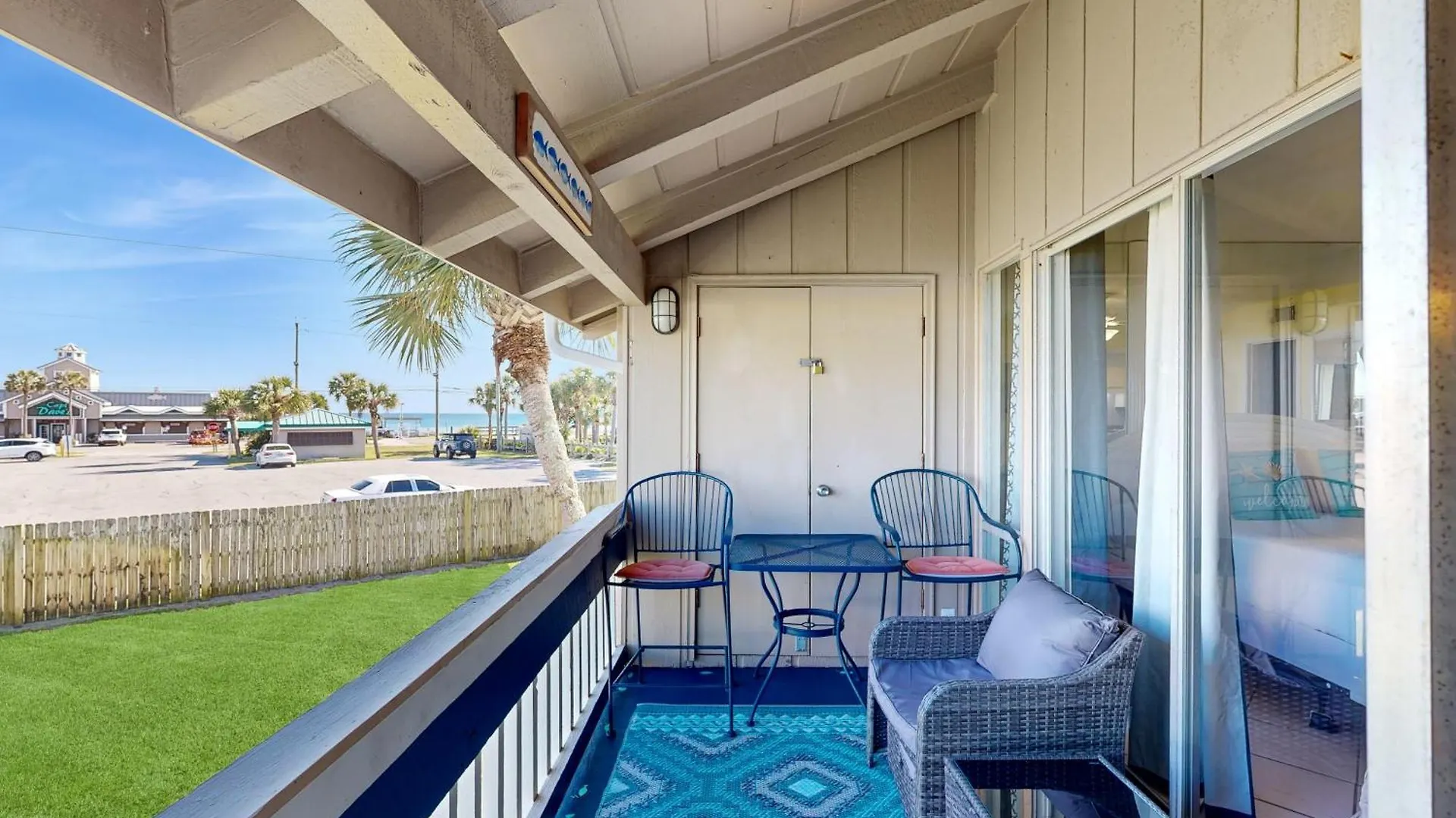 Chateau La Mer Destin